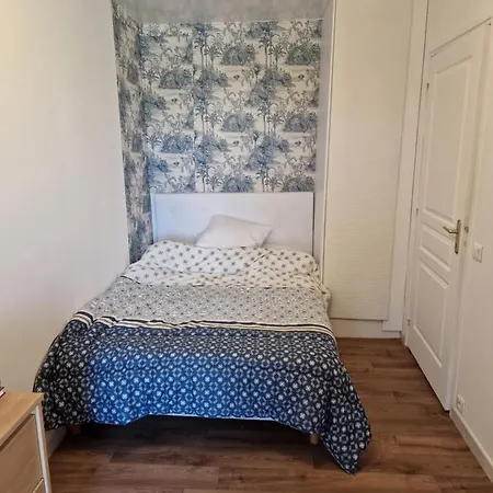 Port Apt 2 Pieces 3 Lits Double 600m De La Διαμέρισμα *